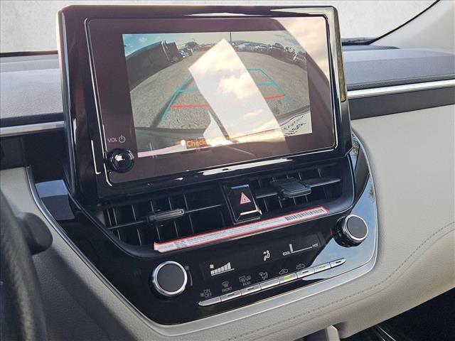 Used 2025 Toyota Corolla Cross L image 13