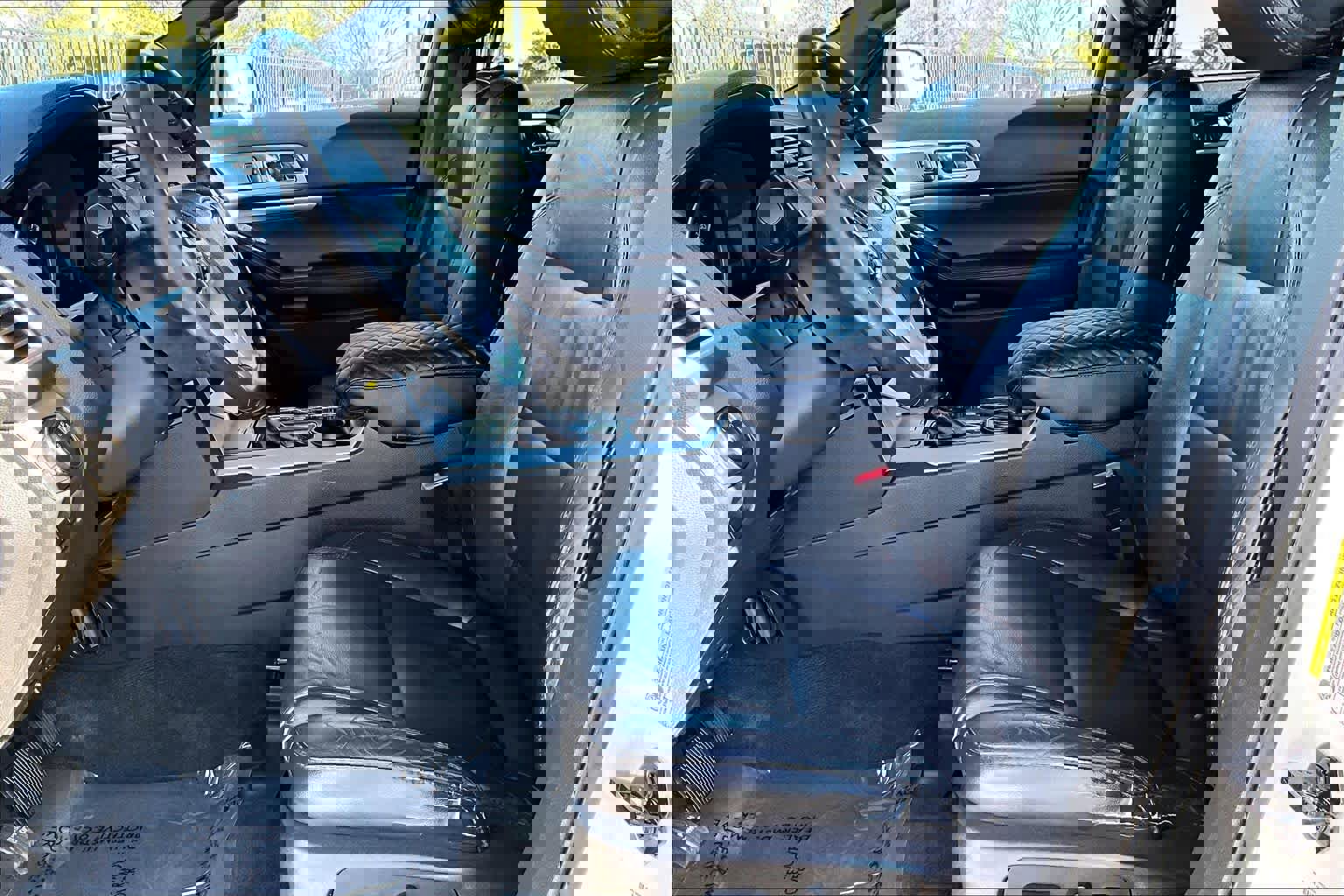 Used 2015 Ford Explorer XLT w/ Equipment Group 202A image 7