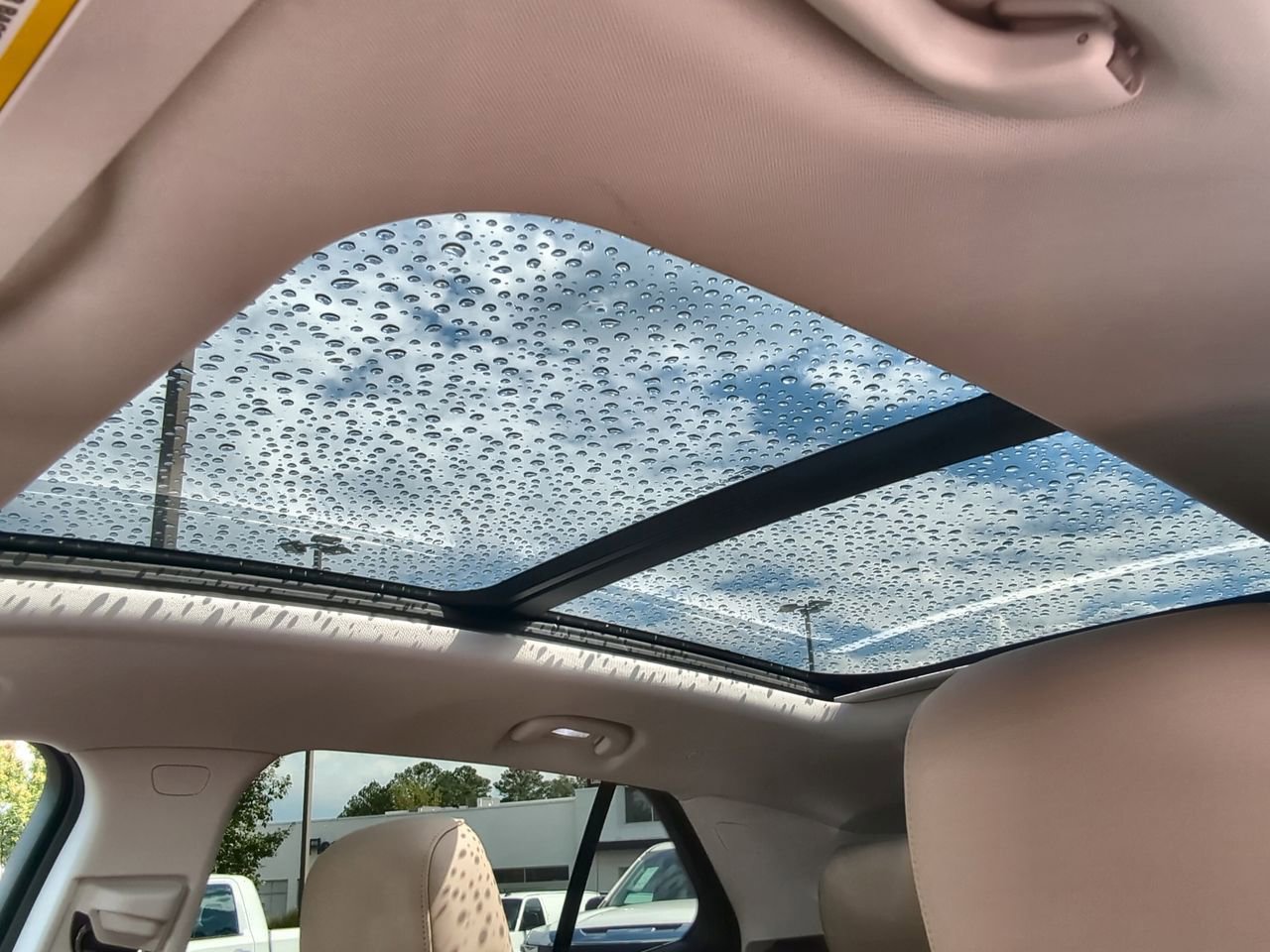 Used 2025 Buick Envision Preferred image 19