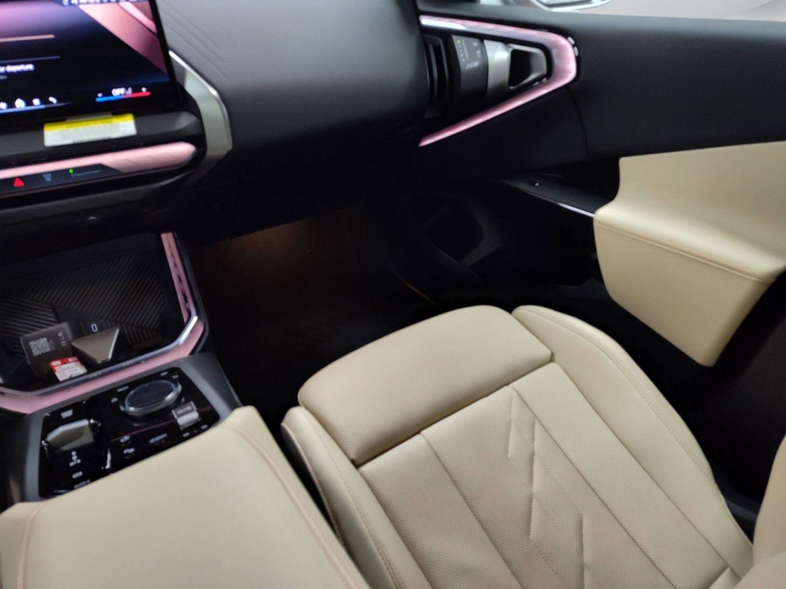 Used 2026 BMW X3 xDrive30 w/ Convenience Package image 24