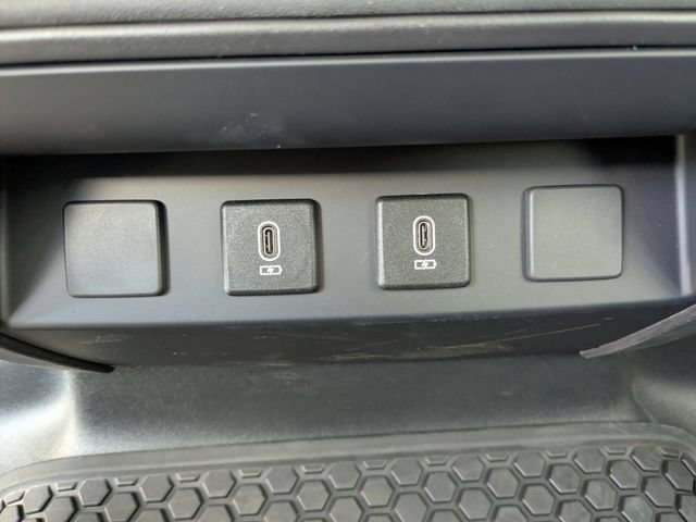 Used 2026 Land Rover Defender 110 S AWD/4WD image 14