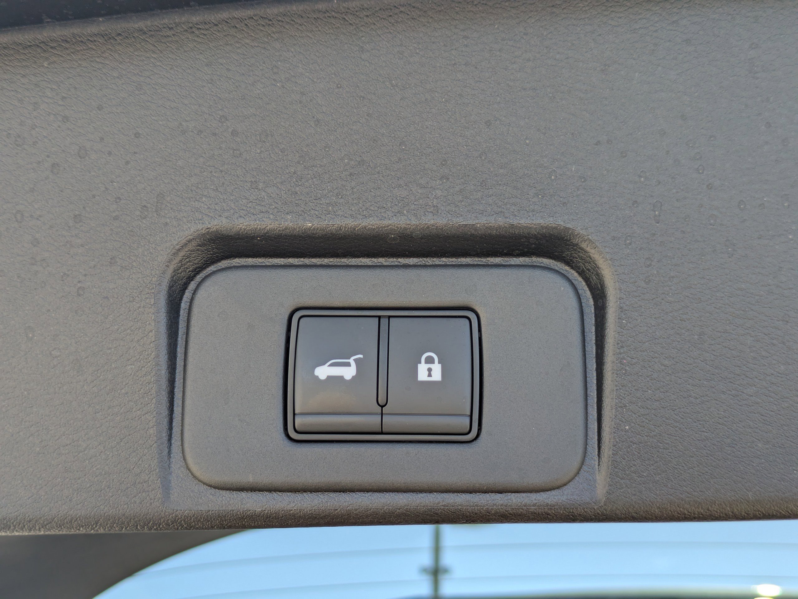 Certified 2025 Nissan Rogue SV image 14