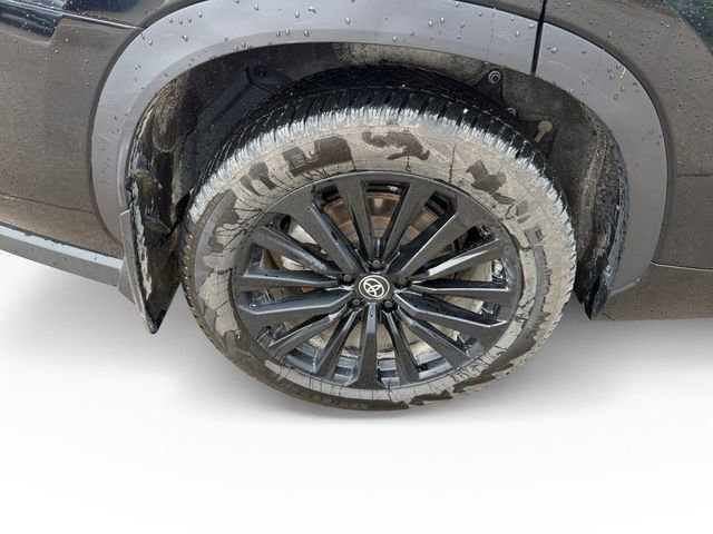 Used 2023 Toyota Highlander XSE AWD/4WD image 16