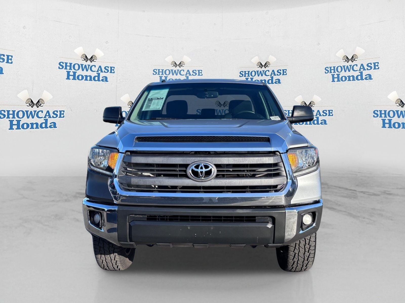 Used 2015 Toyota Tundra SR5 w/ SR5 Upgrade Package RWD image 6