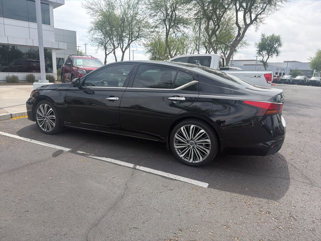 Certified 2023 Nissan Altima 2.5 SL FWD image 5
