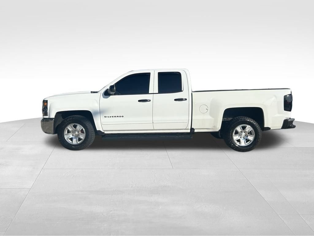 Used 2018 Chevrolet Silverado 1500 LT image 2