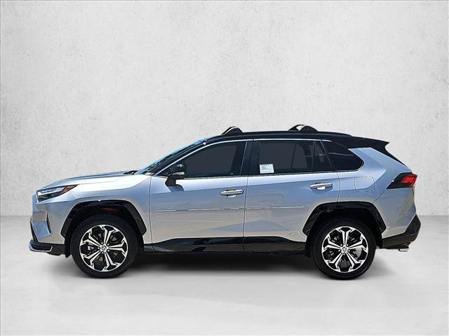 Used 2025 Toyota RAV4 XSE AWD/4WD image 9