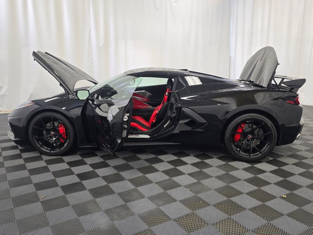 Used 2024 Chevrolet Corvette Stingray image 13