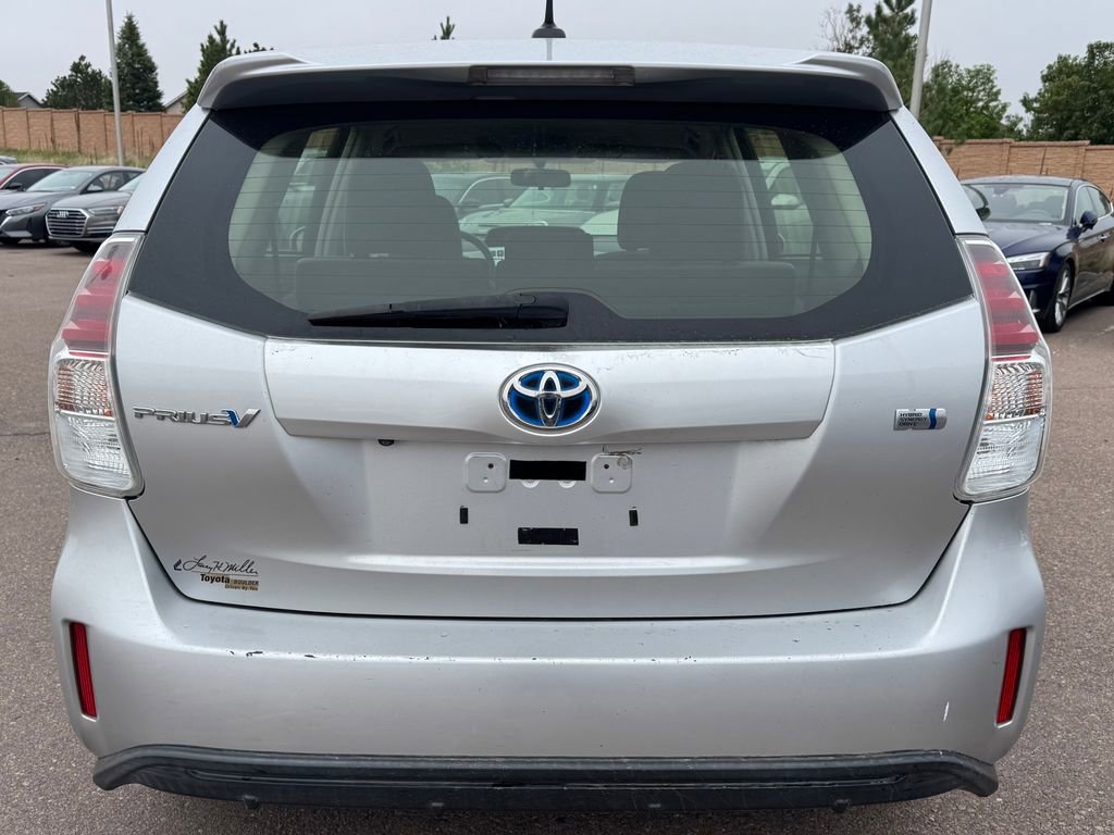Used 2017 Toyota Prius V Three FWD image 5