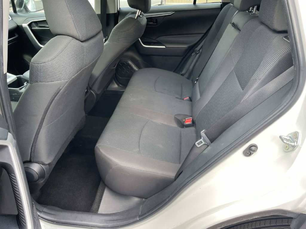 Used 2024 Toyota RAV4 LE AWD/4WD image 13