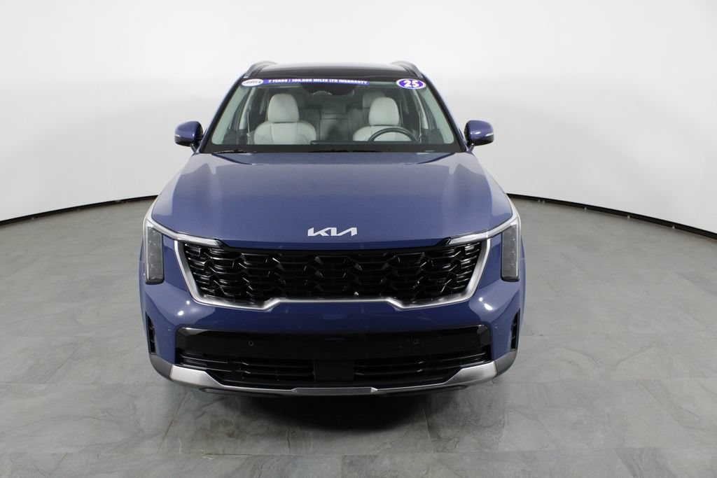 Used 2025 Kia Sorento S w/ Panoramic Sunroof Package FWD image 12
