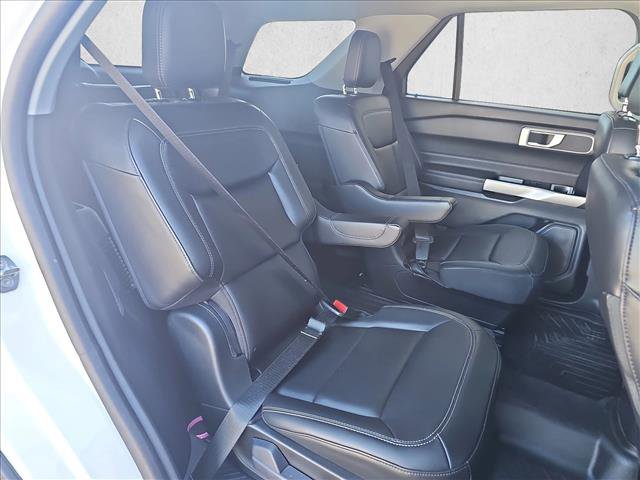 Used 2024 Ford Explorer XLT w/ Equipment Group 202A image 14