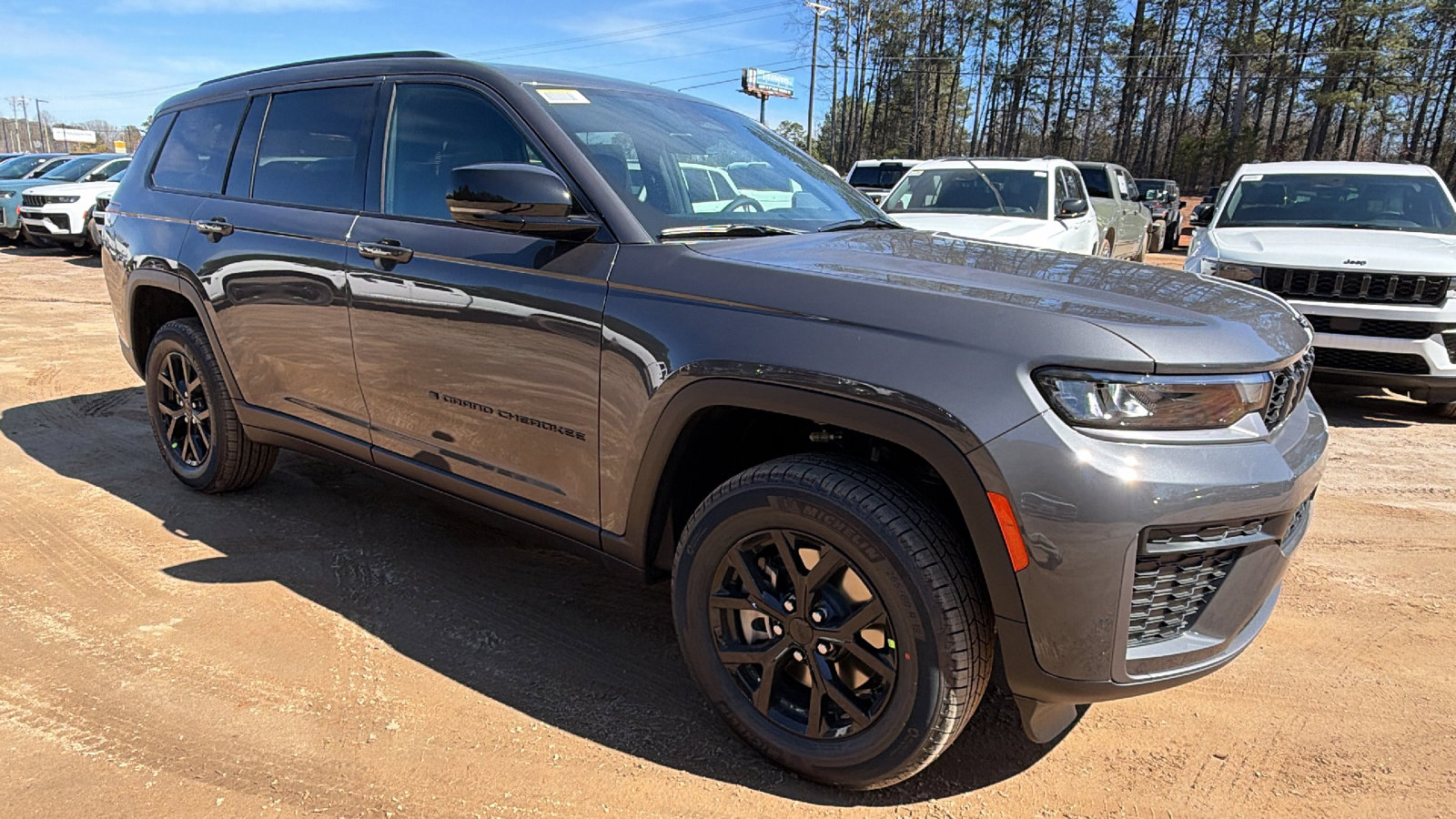 New 2026 Jeep Grand Cherokee L 4WD image 5