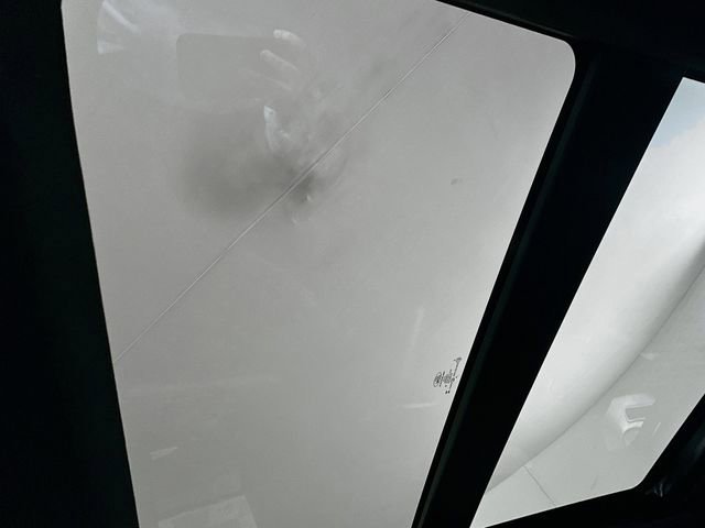 Used 2025 Ford Explorer ST image 23