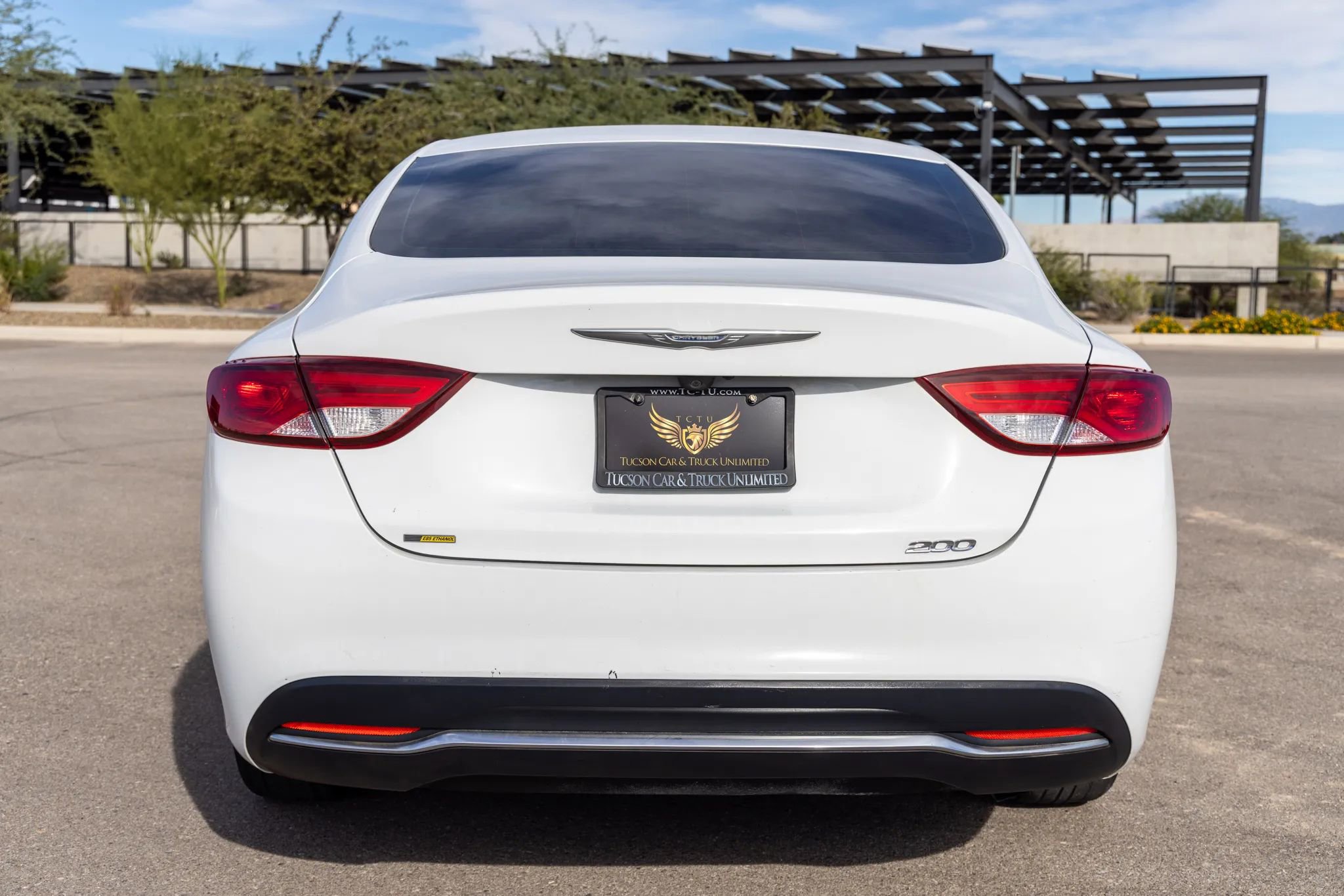 Used 2016 Chrysler 200 Limited image 4