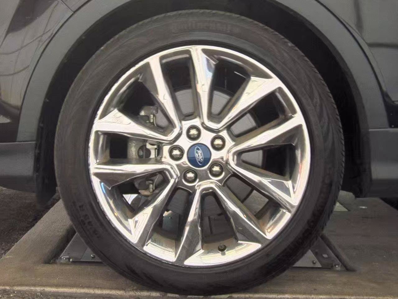 Used 2015 Ford Escape SE w/ SE Chrome Package AWD/4WD image 9