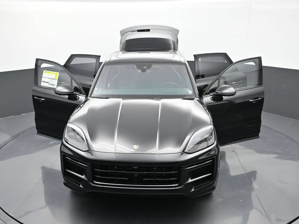 New 2026 Porsche Cayenne Turbo AWD/4WD image 33