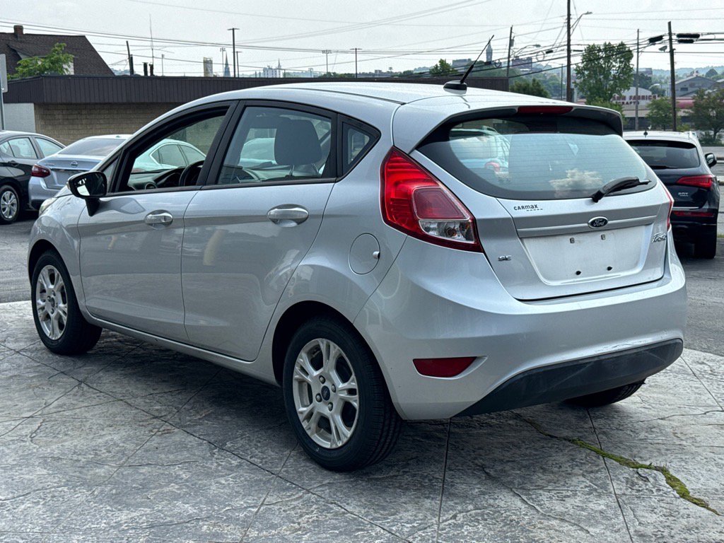 Used 2016 Ford Fiesta SE FWD image 4