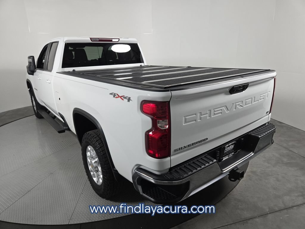 Used 2022 Chevrolet Silverado 3500 LT w/ Convenience Package AWD/4WD image 4