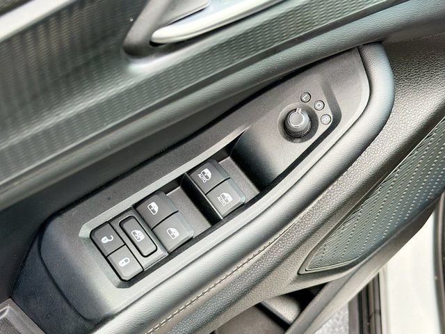Used 2023 Jeep Grand Cherokee Laredo AWD/4WD image 18