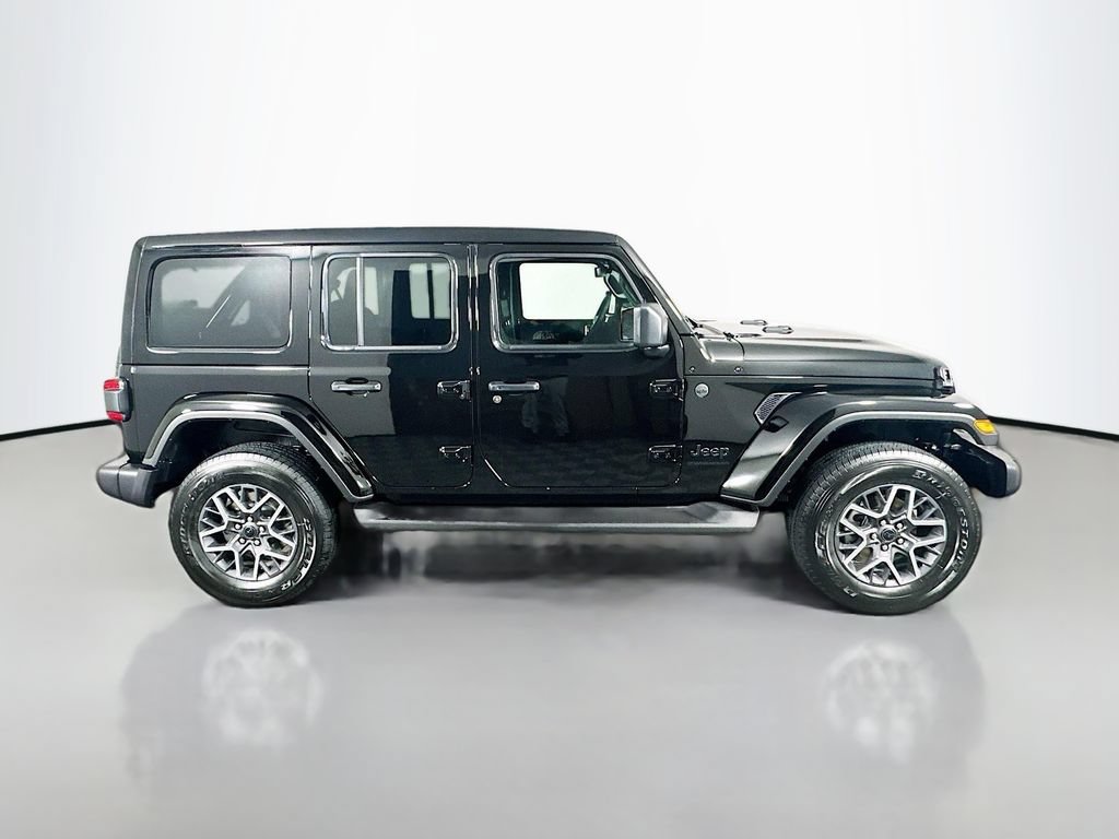 New 2026 Jeep Wrangler Unlimited Sahara AWD/4WD image 8