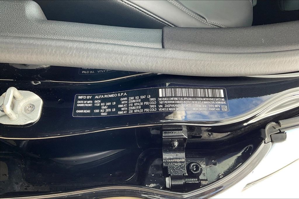 Used 2024 Alfa Romeo Stelvio Sprint image 19
