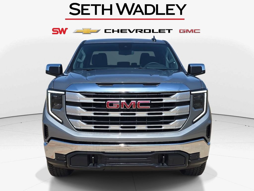 New 2026 GMC Sierra 1500 SLE image 2