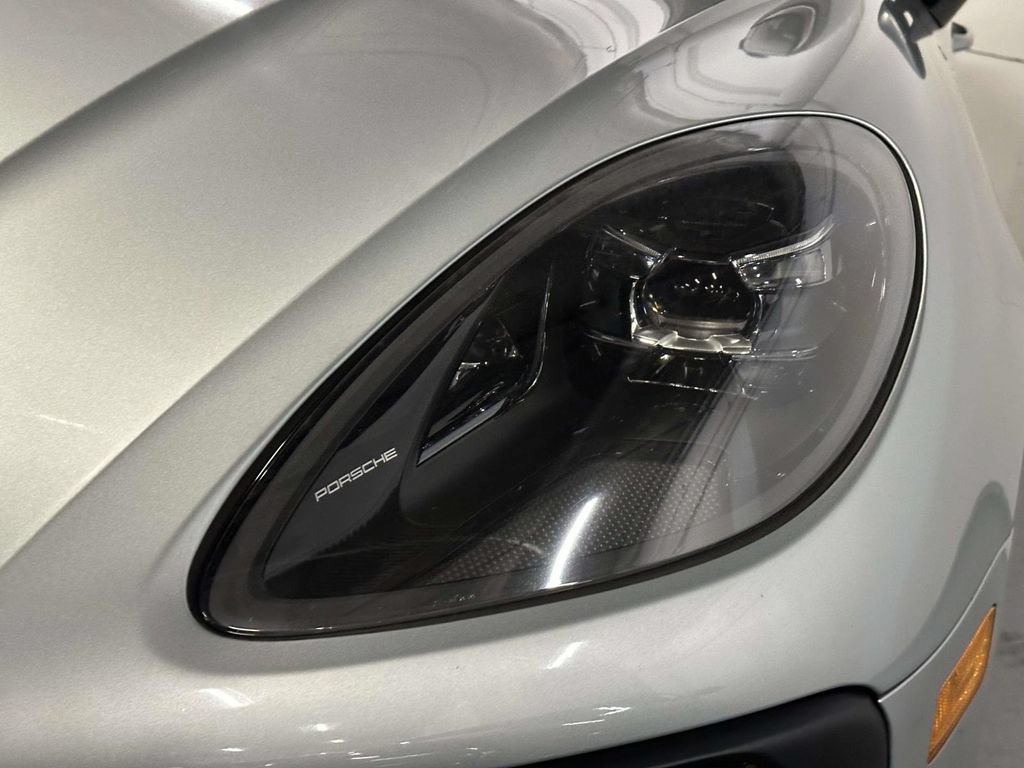 Used 2021 Porsche Macan GTS AWD/4WD image 7