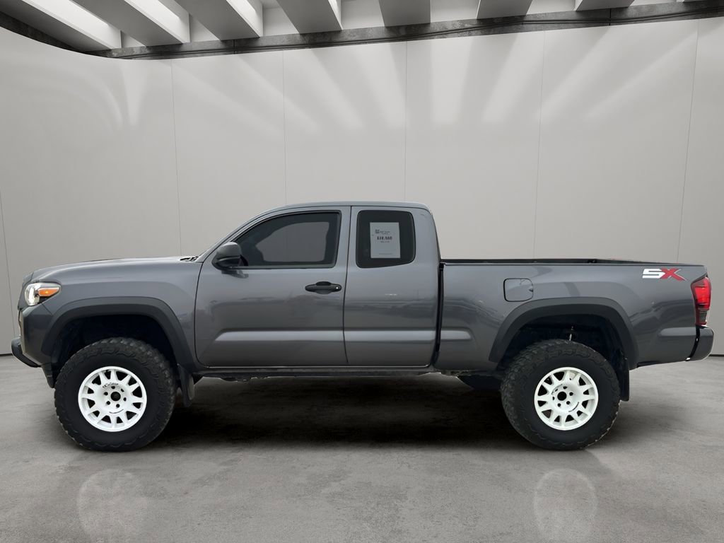 Used 2020 Toyota Tacoma SR w/ SX Package image 2