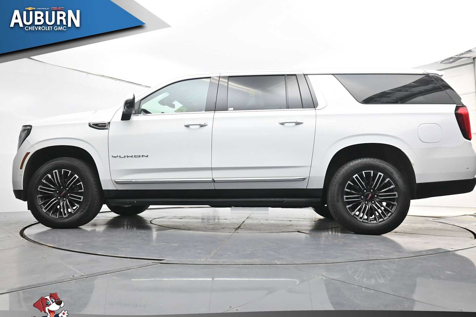 Used 2025 GMC Yukon XL Elevation AWD/4WD image 39