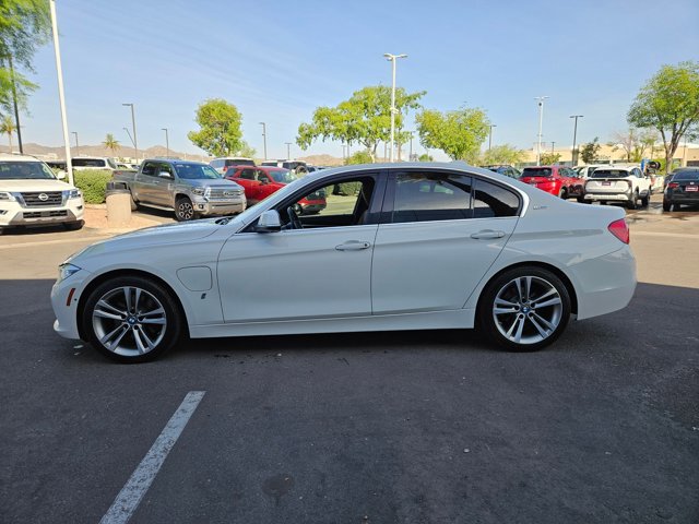 Used 2017 BMW 330e image 8