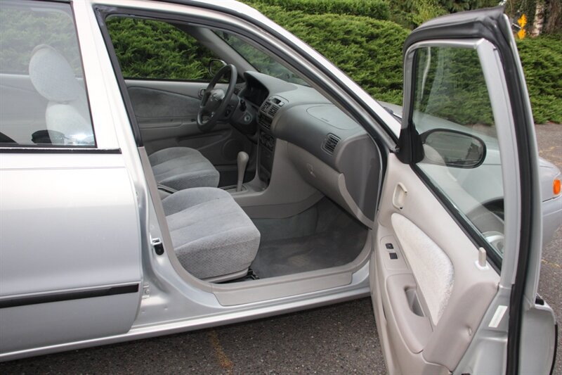 Used 1999 Toyota Corolla CE FWD image 13