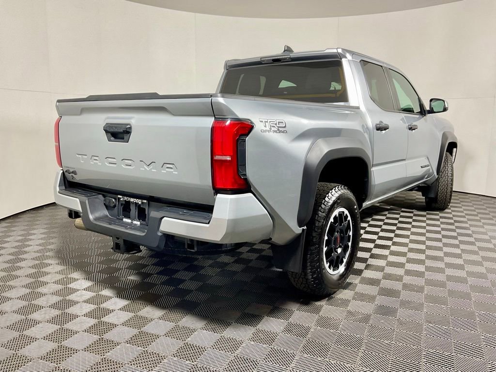 Used 2024 Toyota Tacoma TRD Off-Road image 15