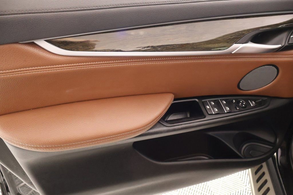 Used 2017 BMW X6 xDrive35i image 17