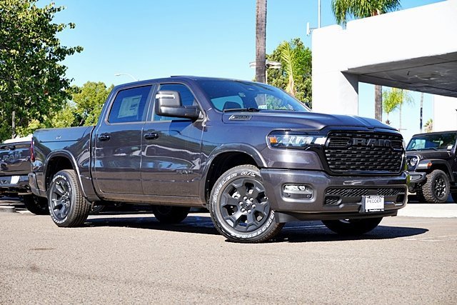 New 2026 RAM 1500 4x4 Crew Cab image 2