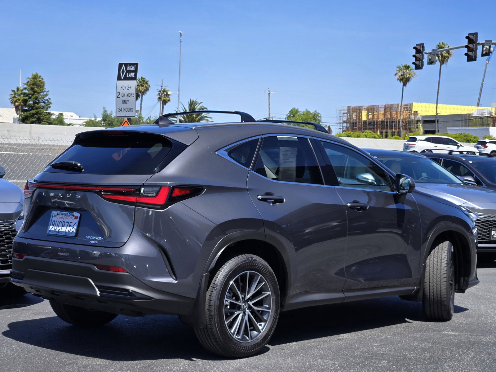 Used 2025 Lexus NX 350h AWD w/ Accessory Package (2T) image 4