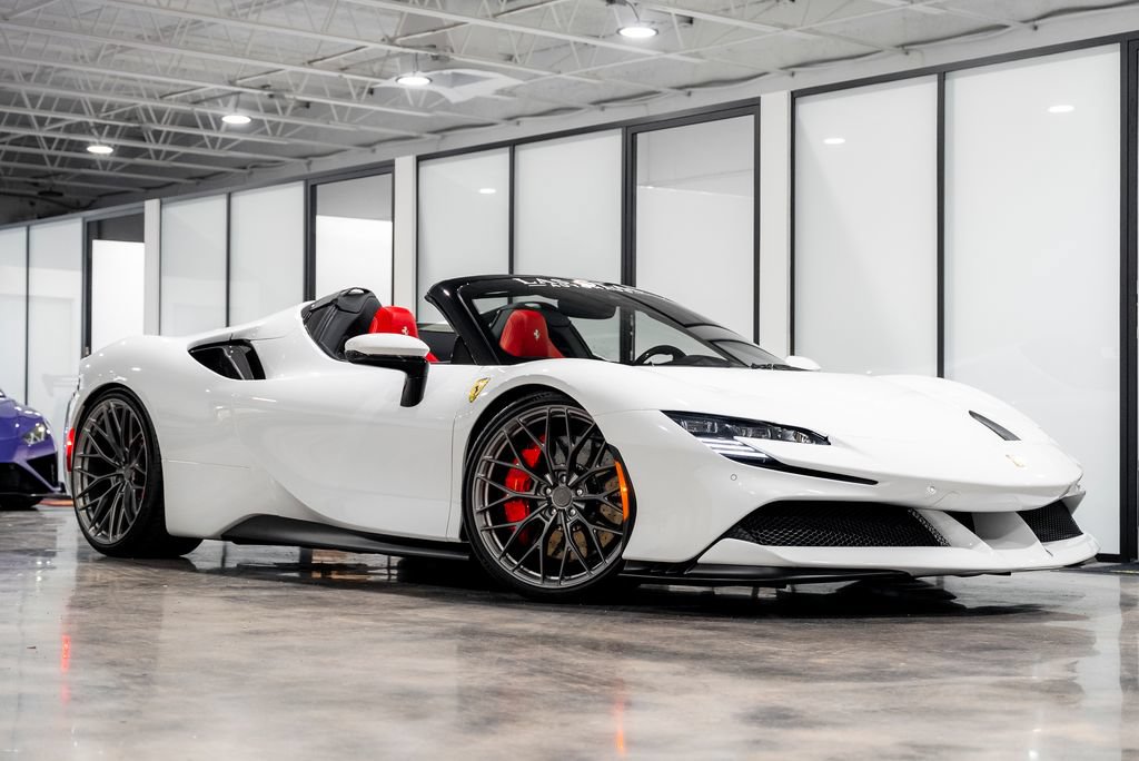 Used 2022 Ferrari SF90 Spider AWD/4WD image 5