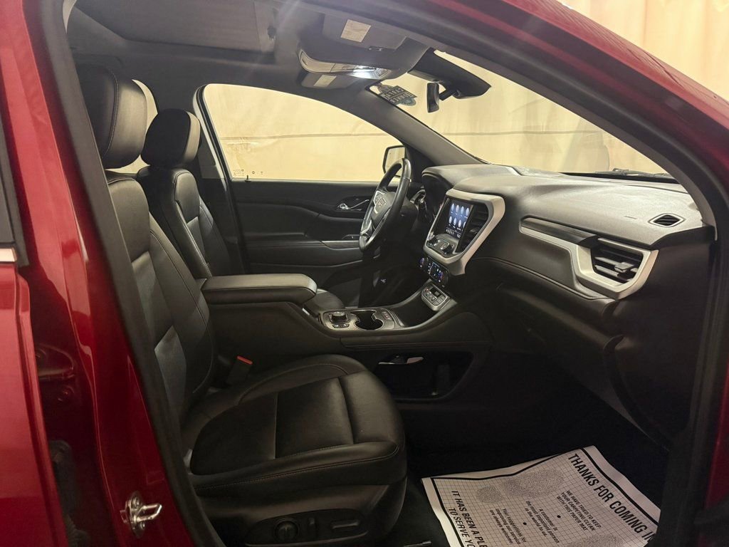 Used 2023 GMC Acadia SLT w/ Technology Package image 31