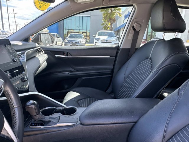 Used 2021 Toyota Camry SE w/ Convenience Package FWD image 15