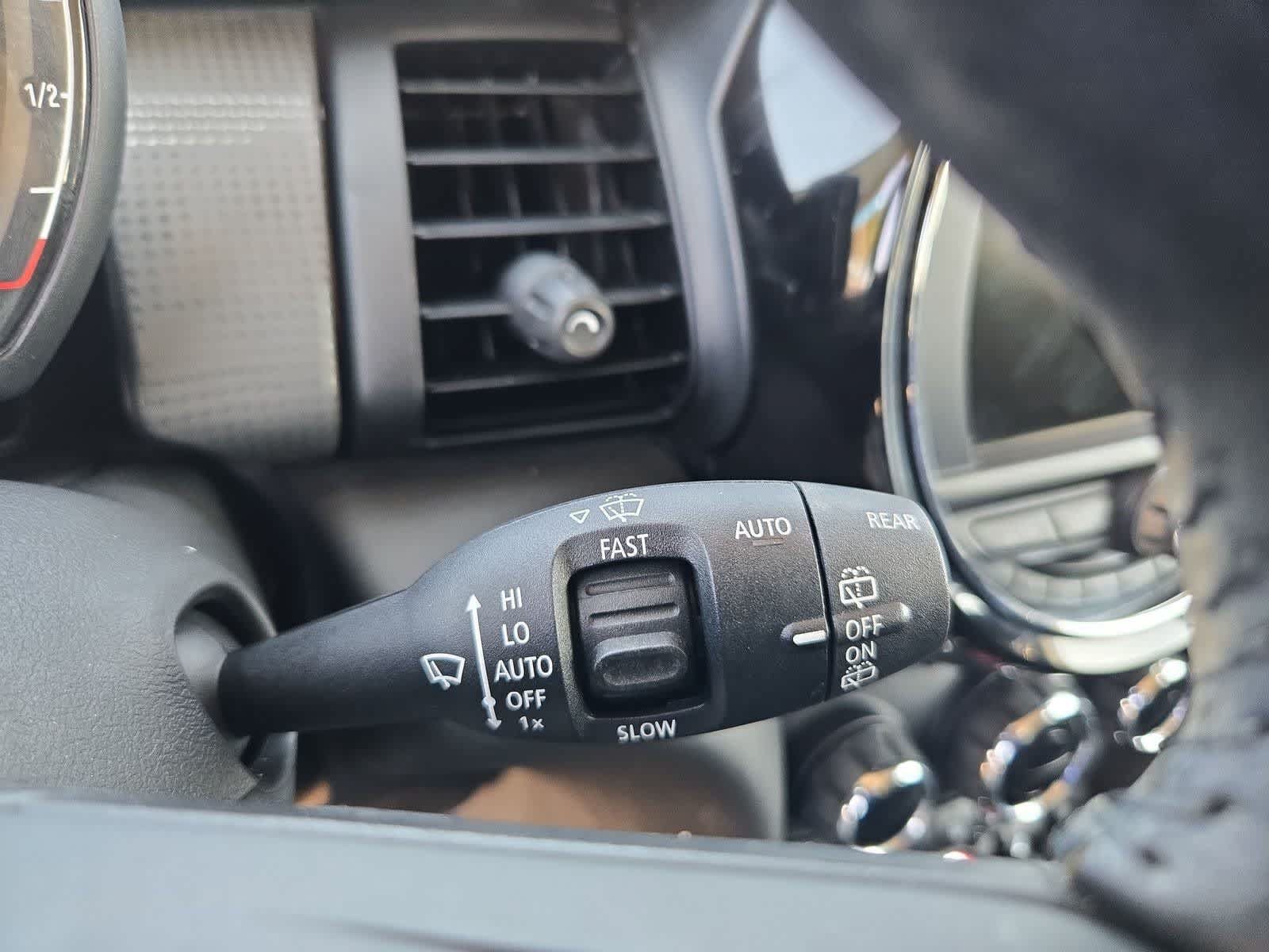 Used 2018 MINI Cooper 4-Door Hardtop FWD image 24