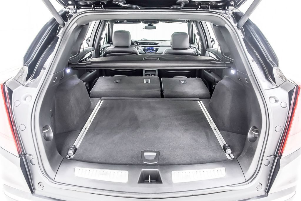 Used 2020 Cadillac XT5 Premium Luxury AWD/4WD image 37