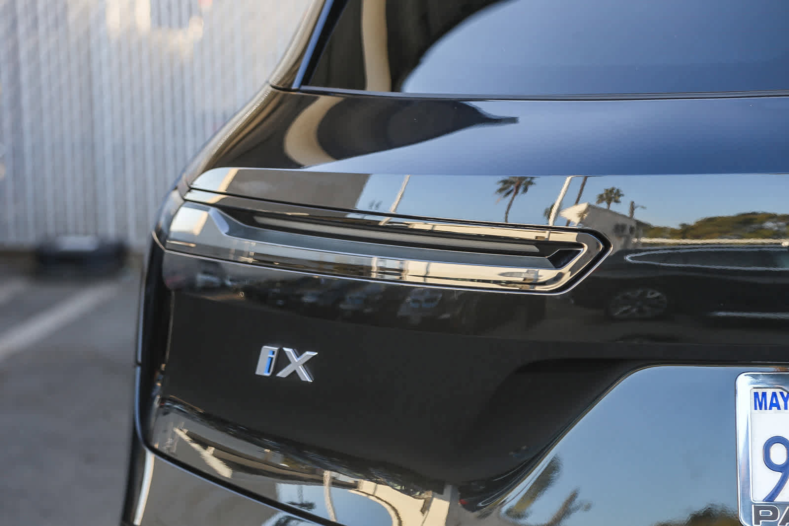 Used 2025 BMW iX xDrive50 image 7