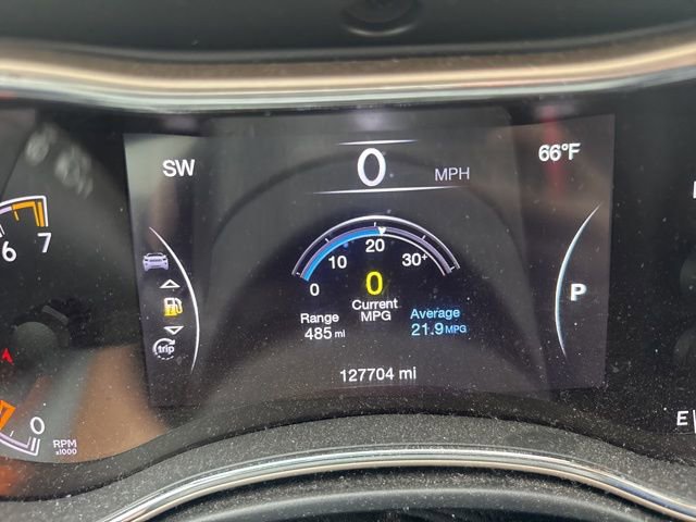Used 2017 Jeep Grand Cherokee Limited w/ Trailer Tow Group IV AWD/4WD image 14