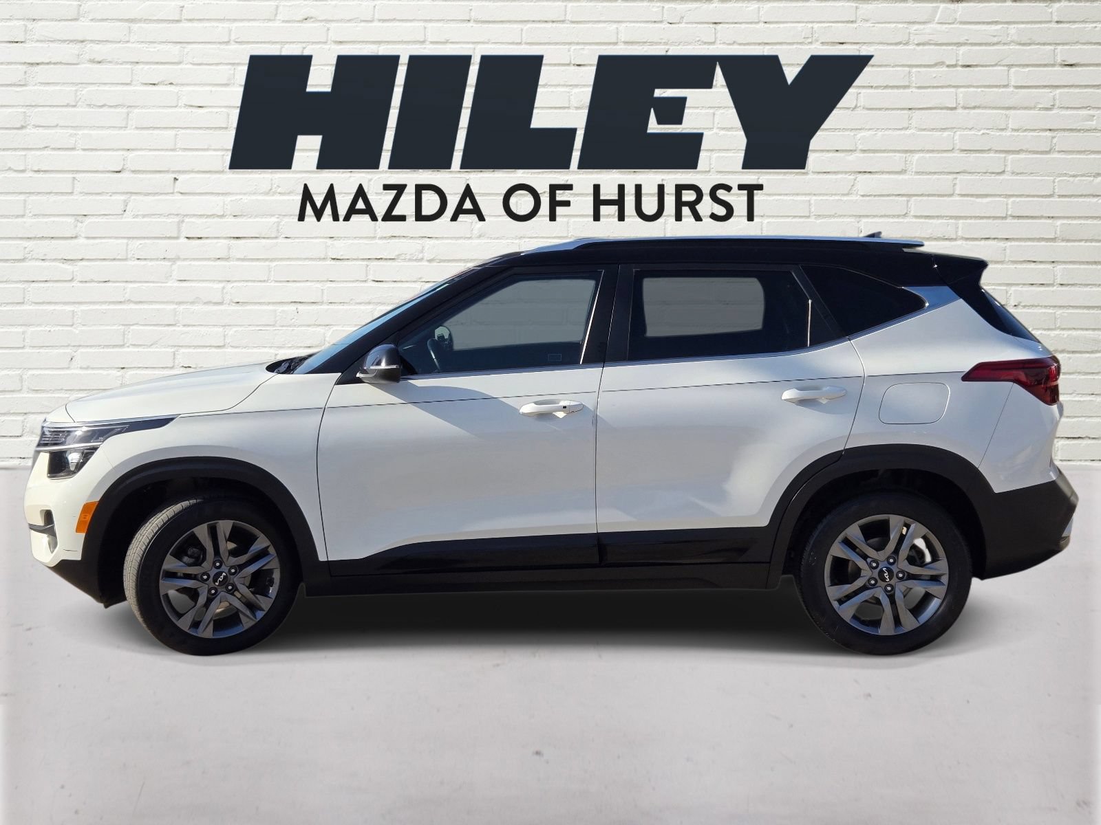 Used 2023 Kia Seltos S FWD image 4