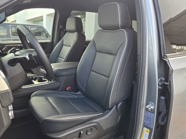 Used 2025 GMC Yukon XL Elevation AWD/4WD image 15
