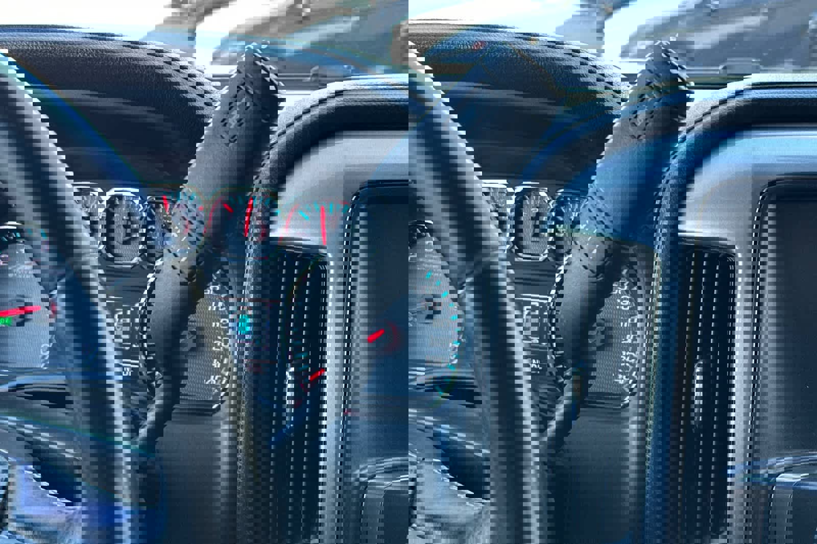 Used 2018 Chevrolet Silverado 1500 LTZ Z71 w/ LTZ Plus Package image 23