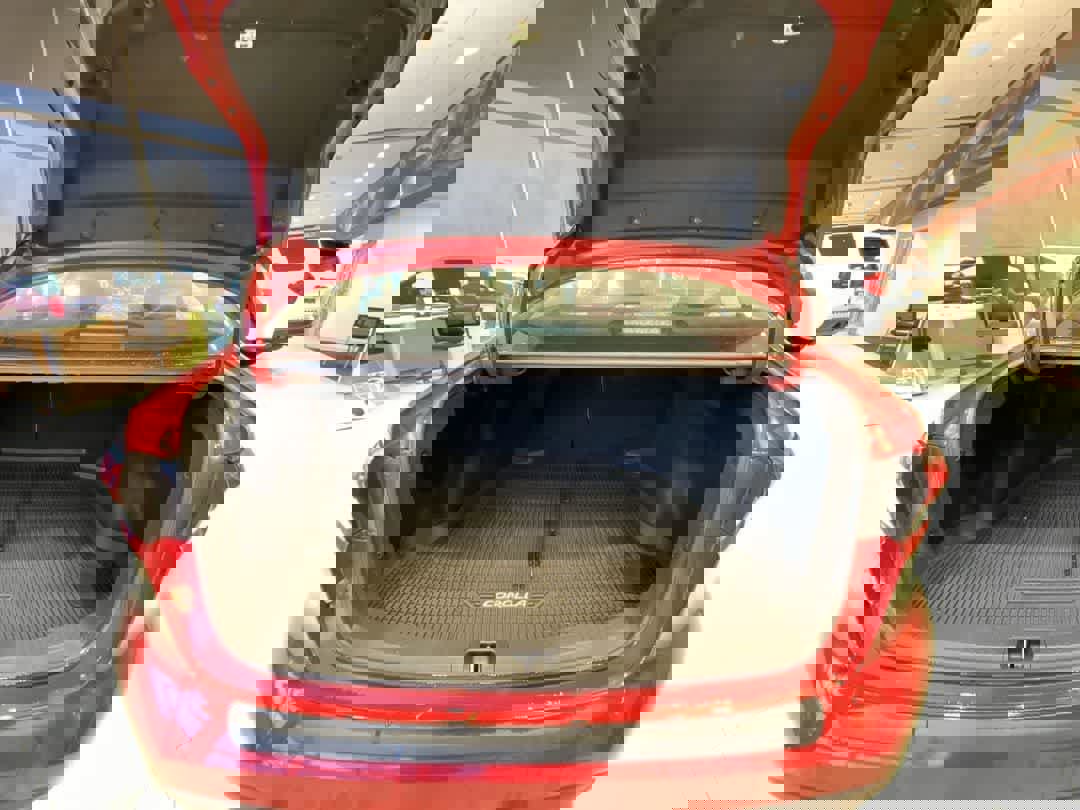 Used 2020 Toyota Corolla LE image 25