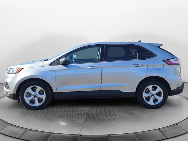 Used 2020 Ford Edge SE image 2