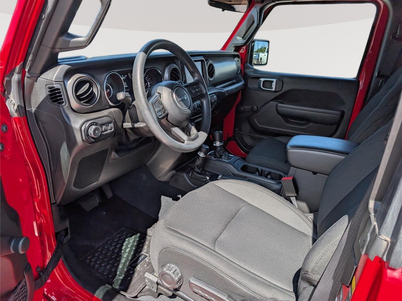 Used 2021 Jeep Wrangler Sport AWD/4WD image 13