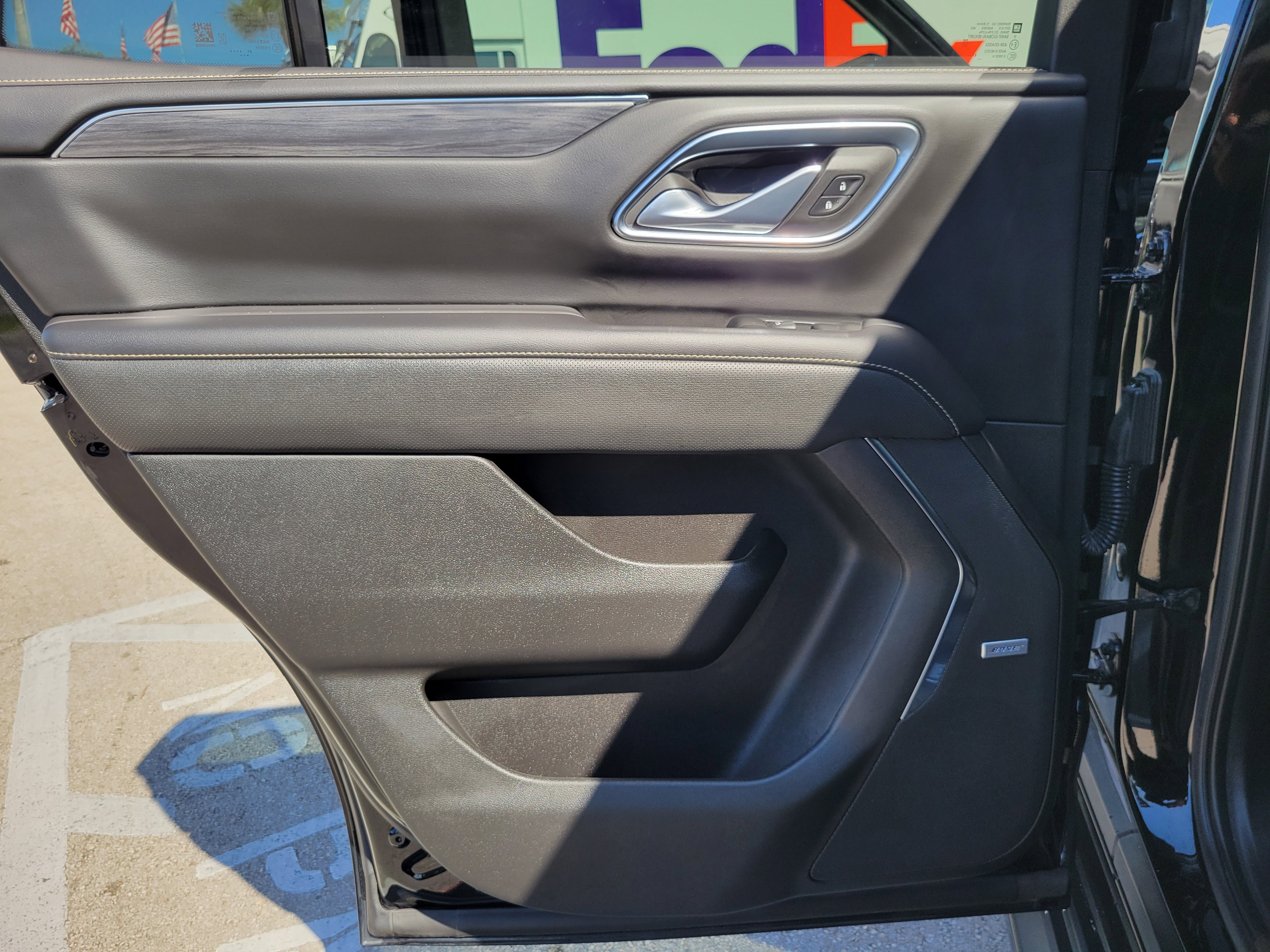 Used 2022 GMC Yukon SLT w/ SLT Premium Package RWD image 25